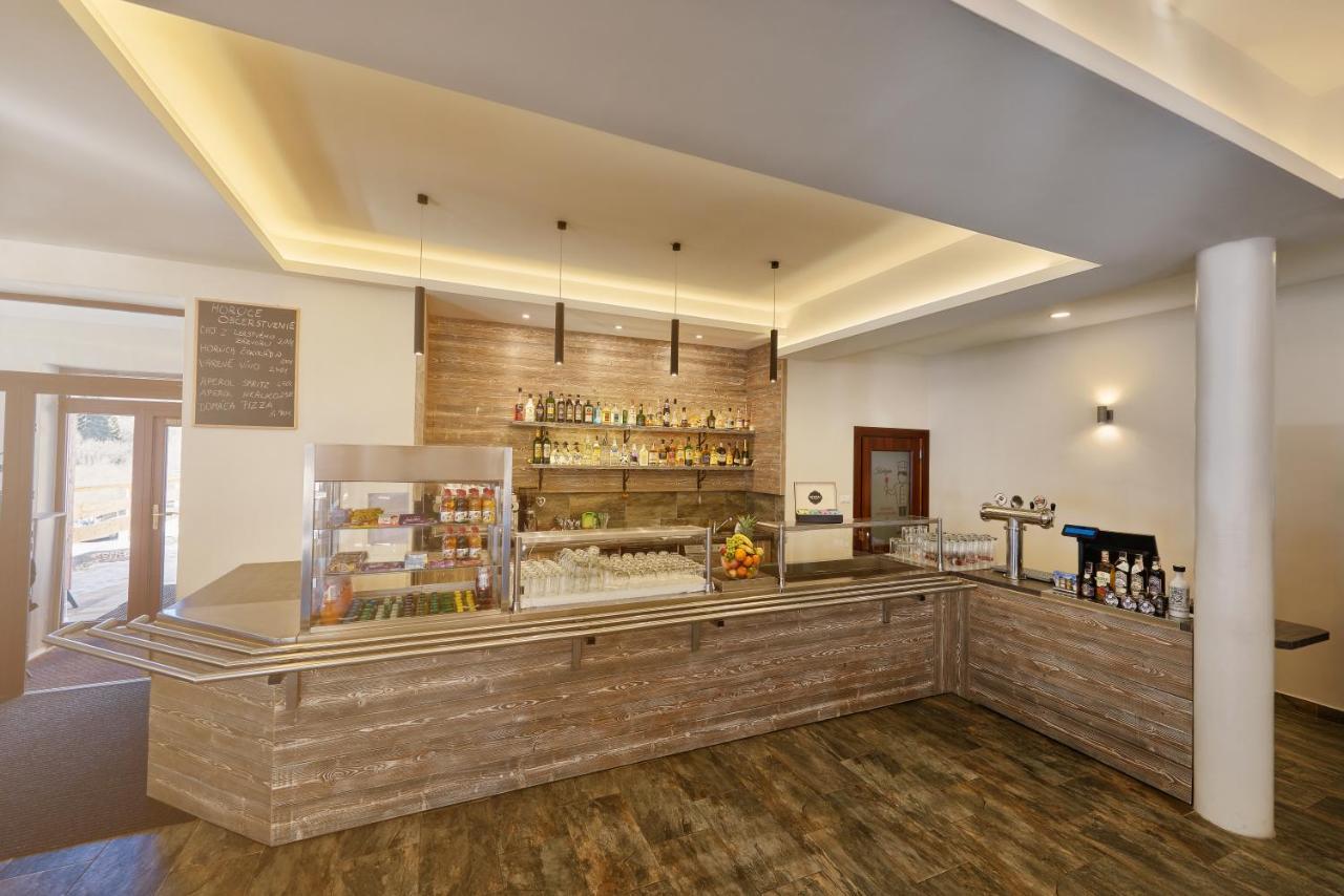 Hotel Studnicky Vernar Bagian luar foto