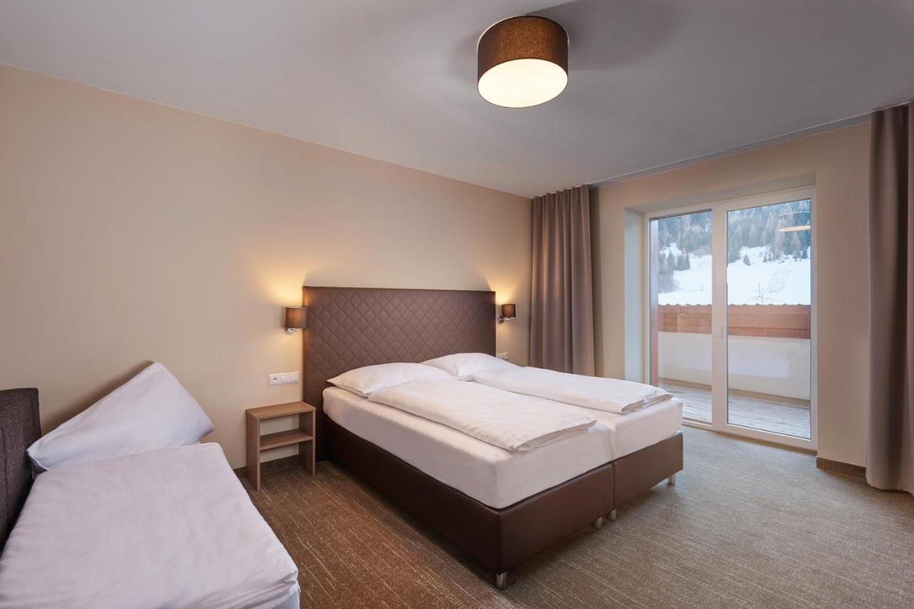 Hotel Studnicky Vernar Bagian luar foto